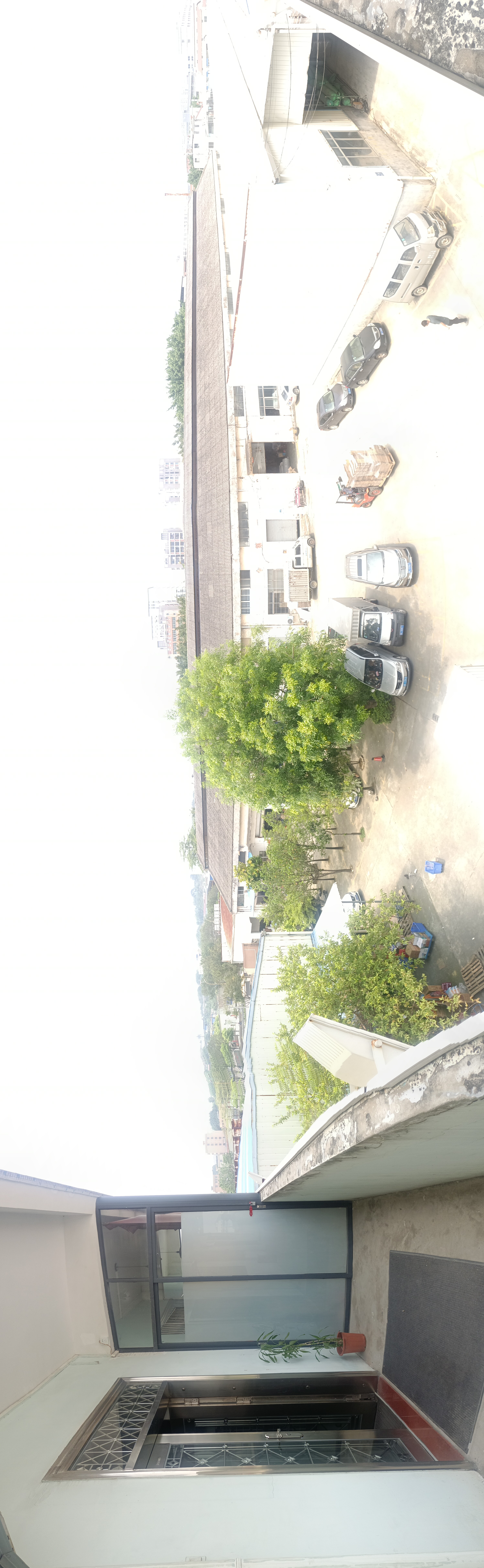 皮革面料应用背景